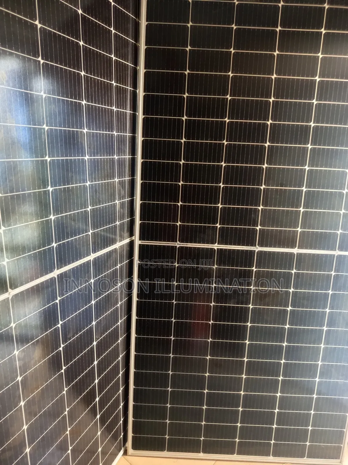 550watts Jinko Solar Panels