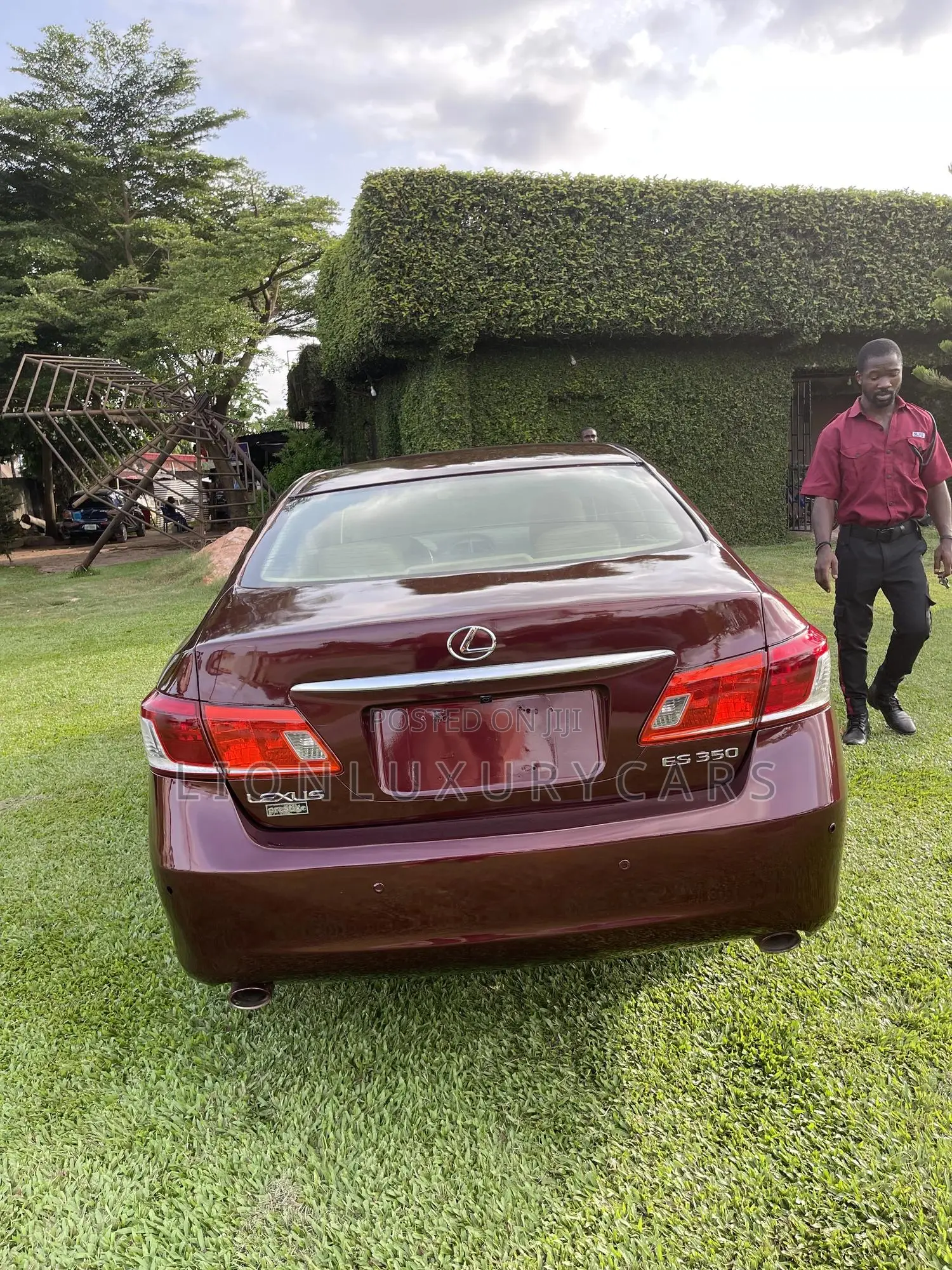Lexus ES 2010 Red