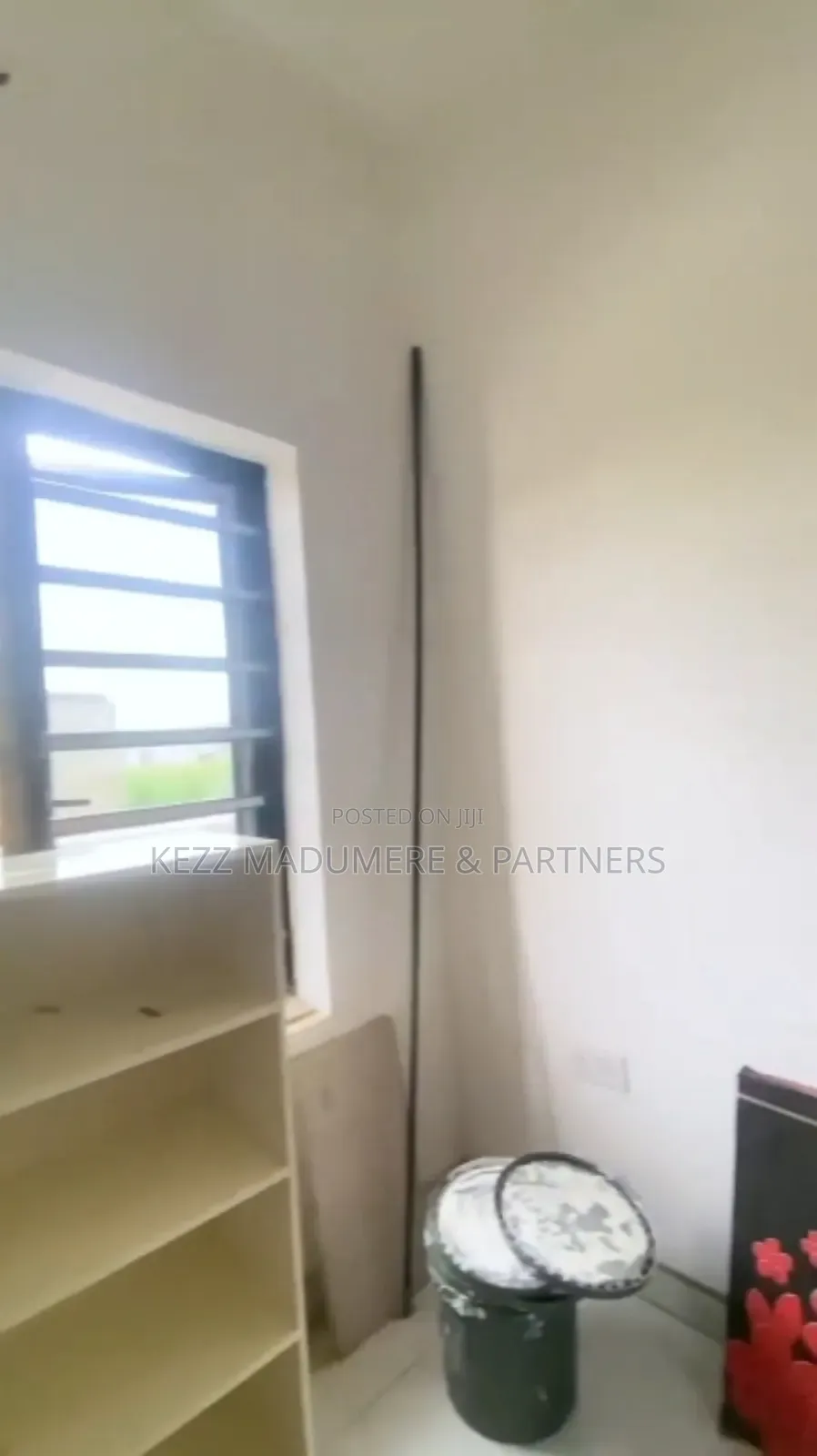 8bdrm Block of Flats in Airport Rd Ext , for sale
