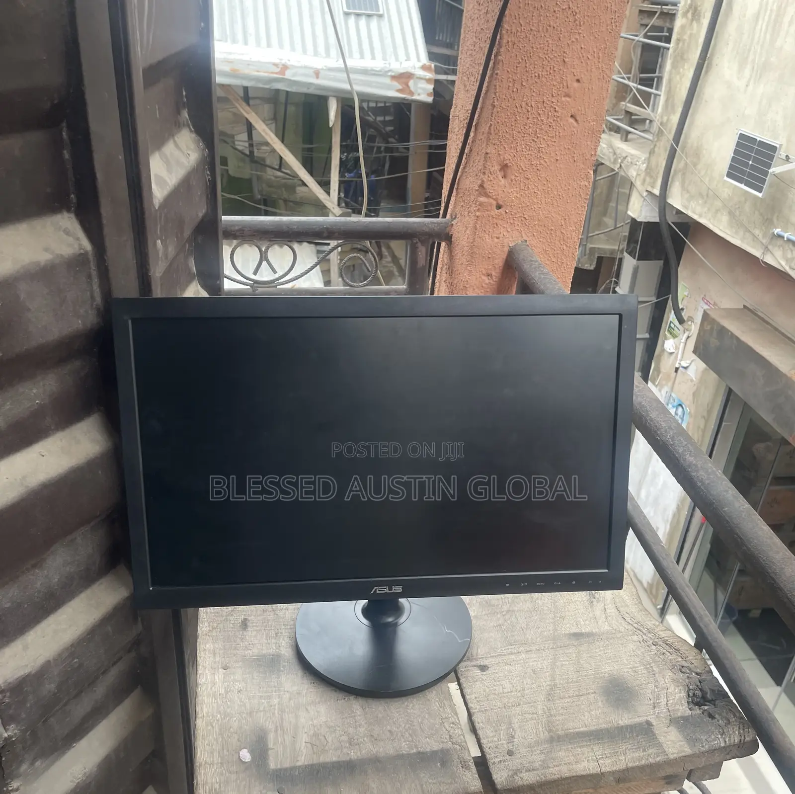 22 Inches Asus Monitor