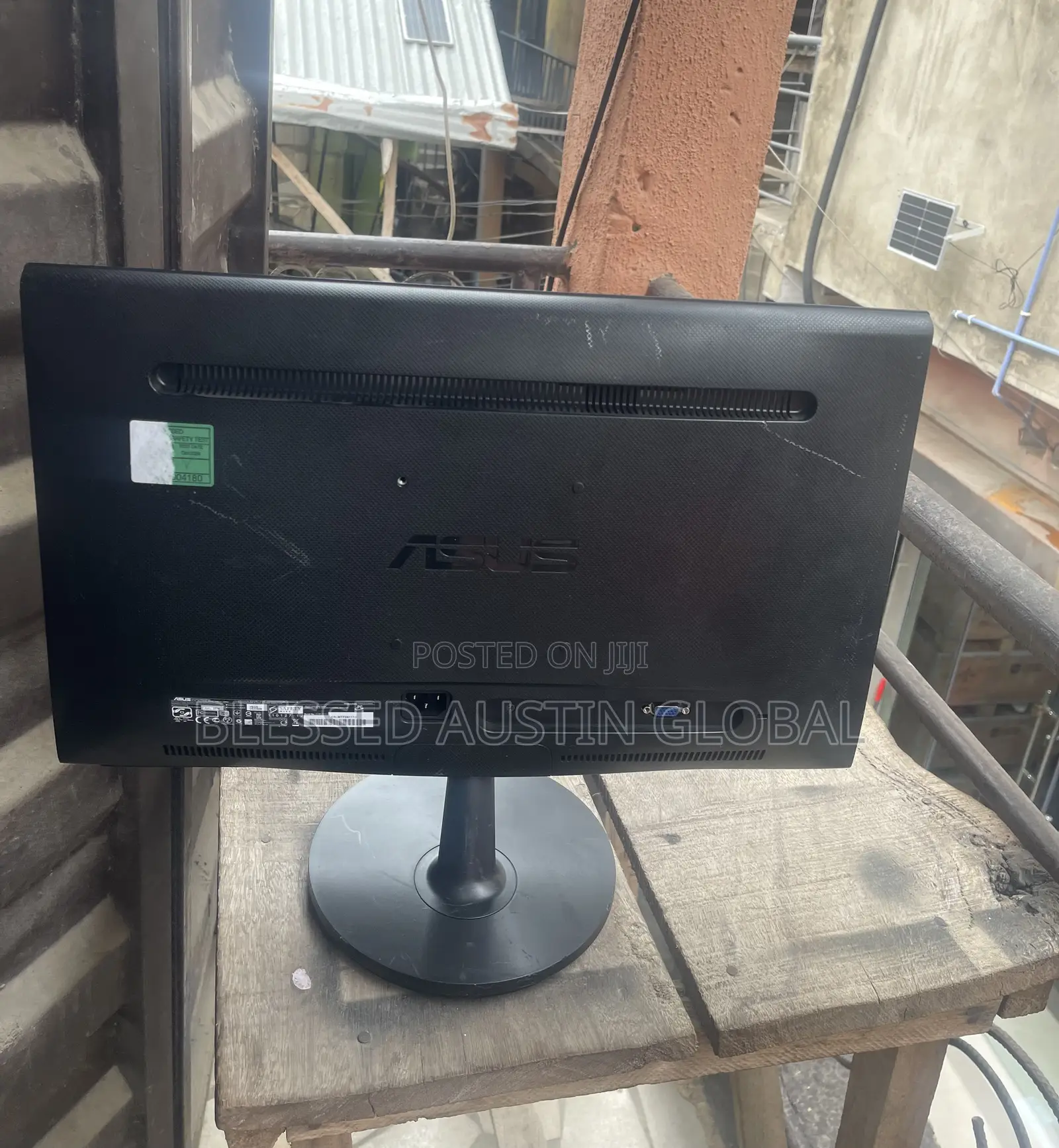 22 Inches Asus Monitor