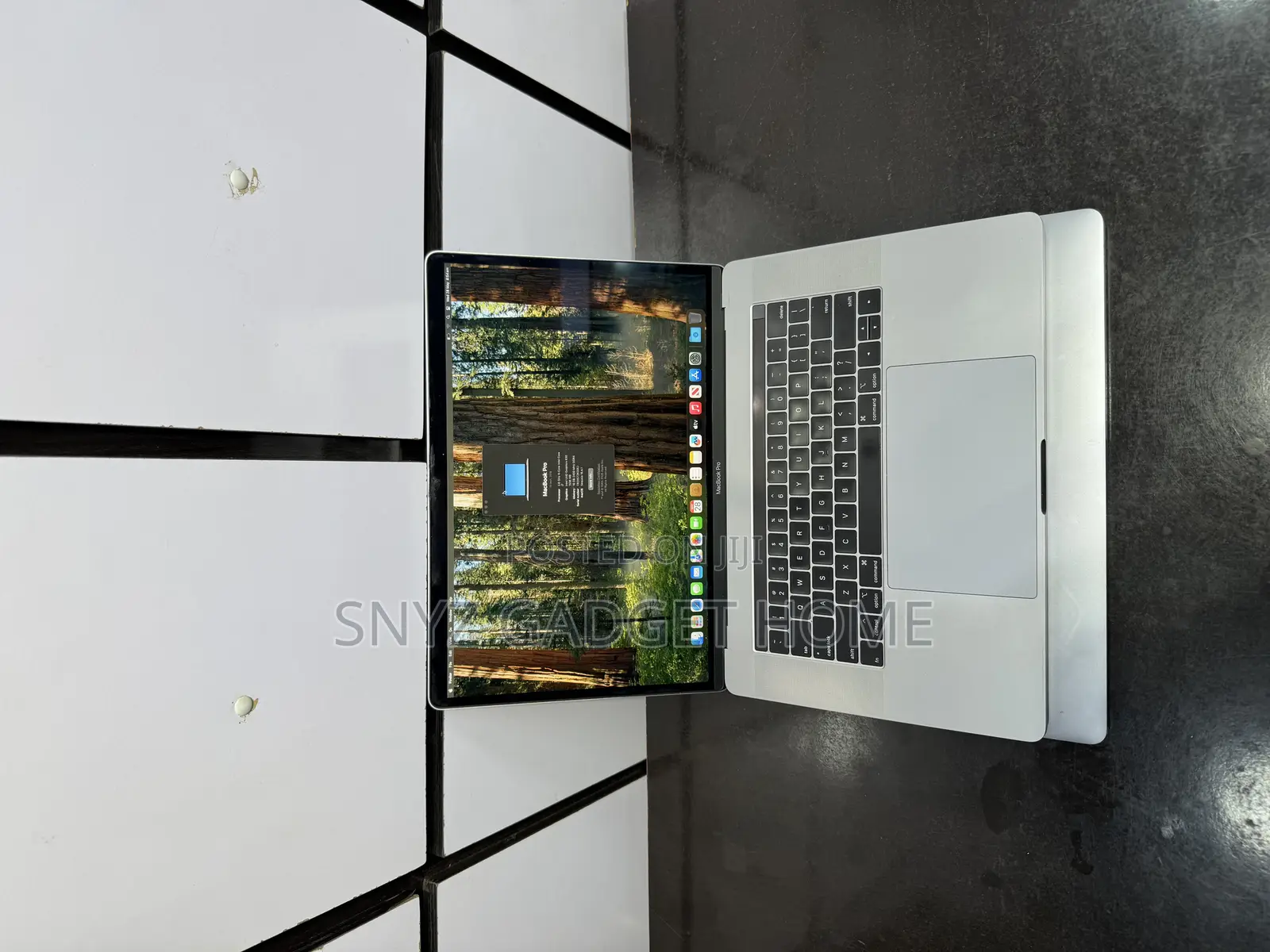 Laptop Apple MacBook Pro 2018 16GB Intel Core I7 SSD 512GB