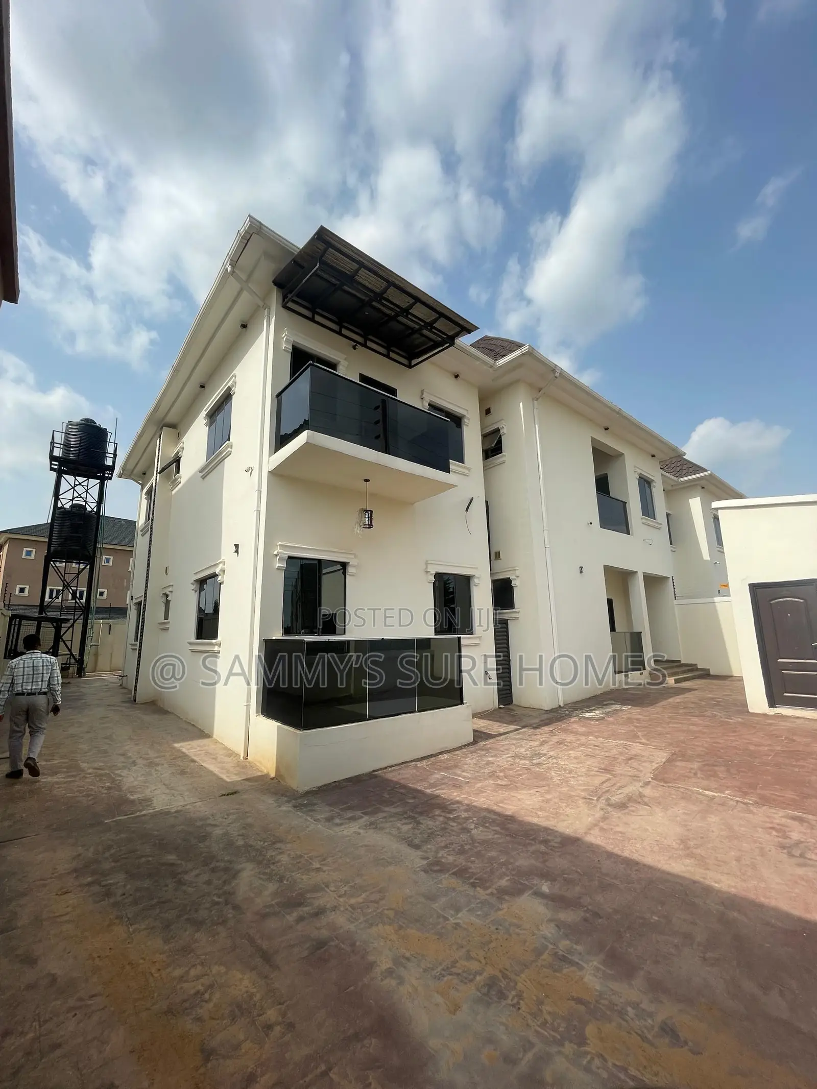 3bdrm Block of Flats in Fo1 Main Kubwa for rent