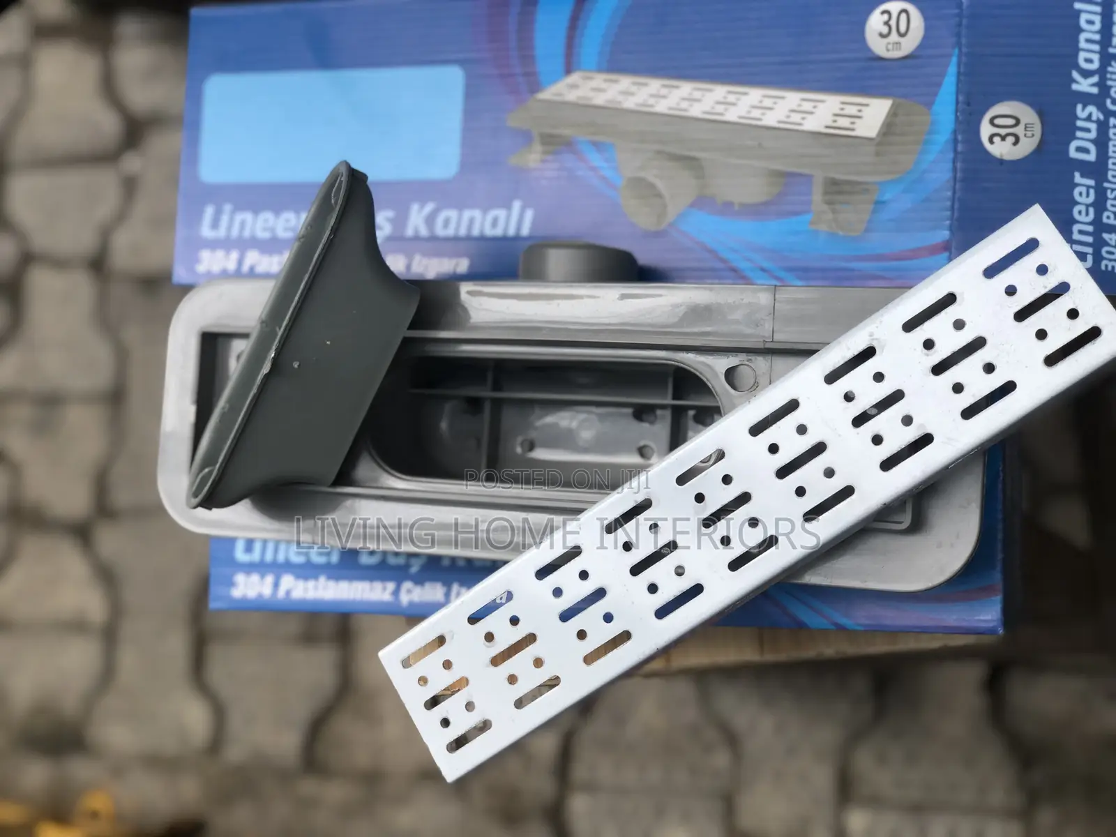 30cm Turkish Plastic Odourless Bathrooms Floor Drain