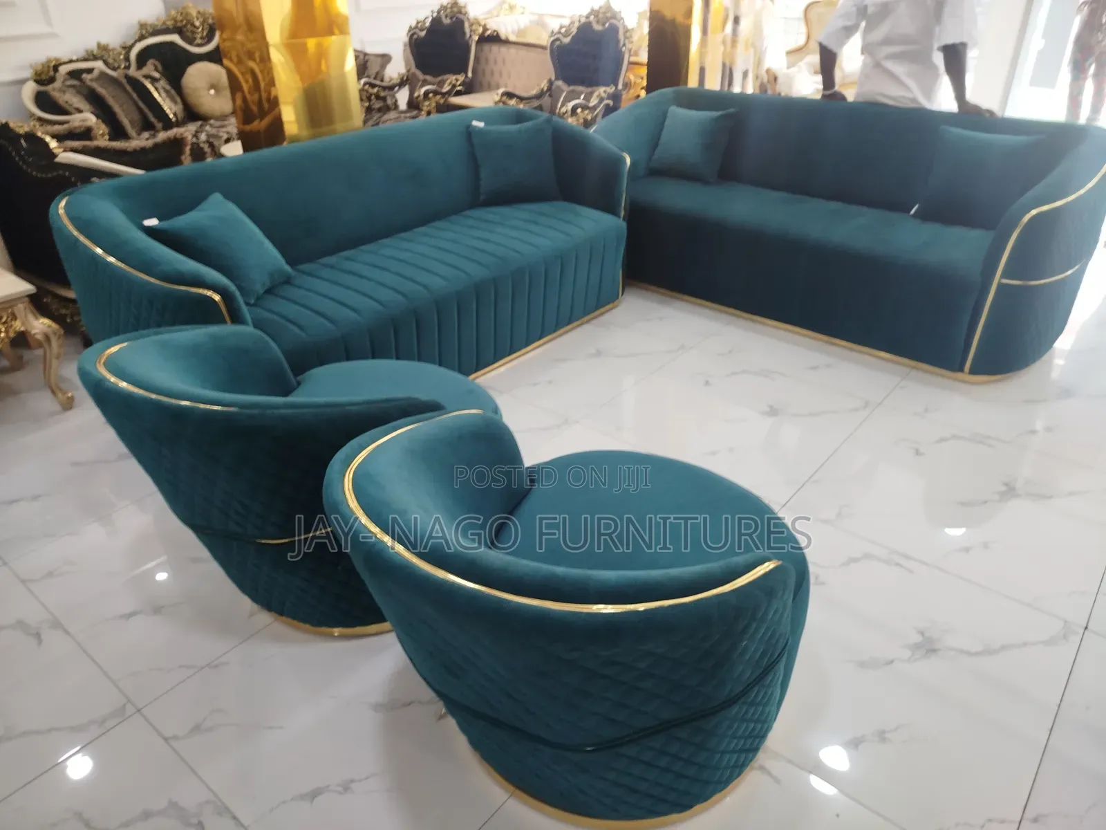 Executive Newly Designed Fabric Sofa Set