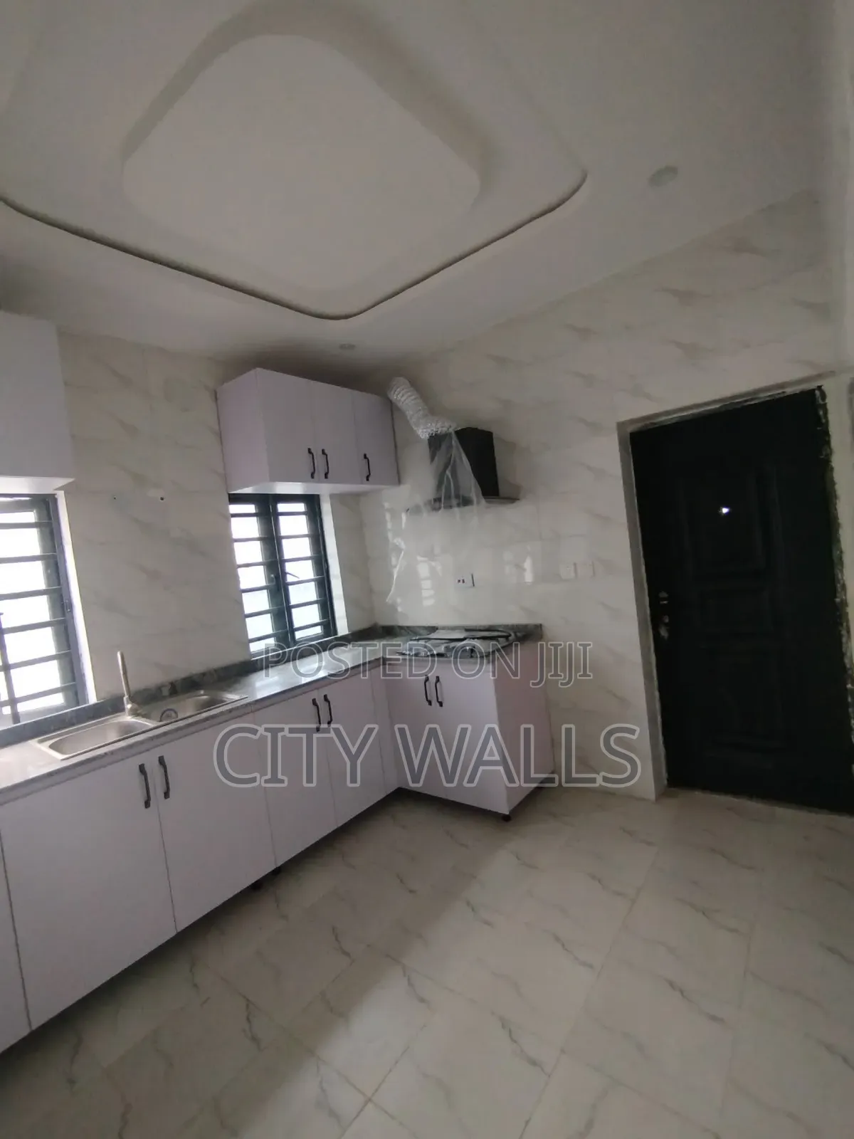 4bdrm Duplex in Seaside Estate, Badore for rent