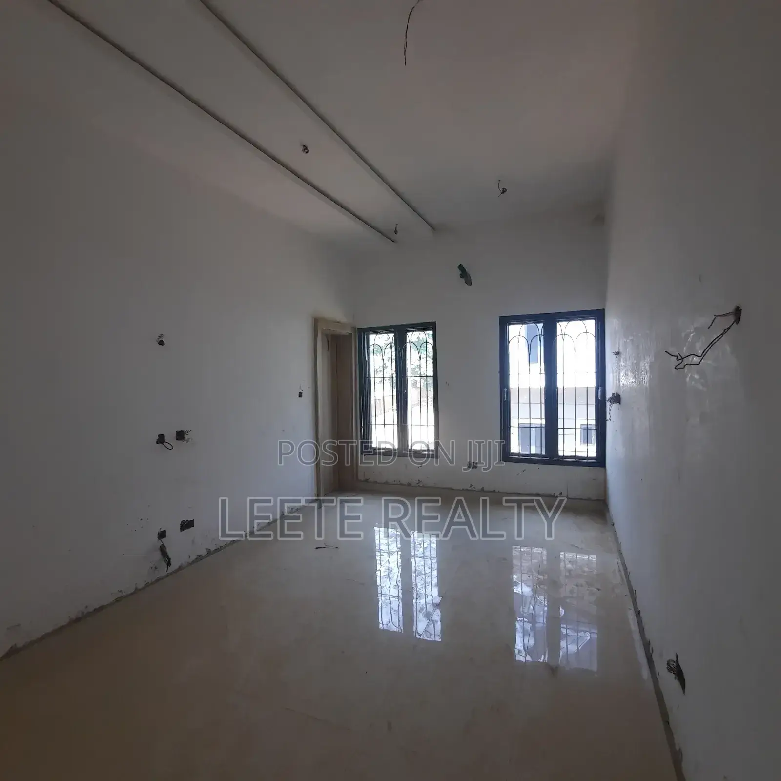 5bdrm Duplex in Galadimawa for sale