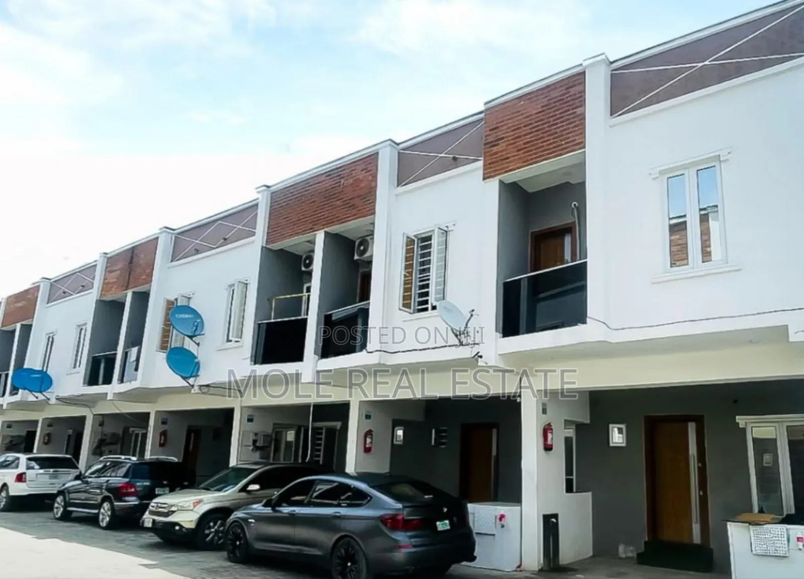 Furnished 7bdrm Block of Flats in Ayobo for sale