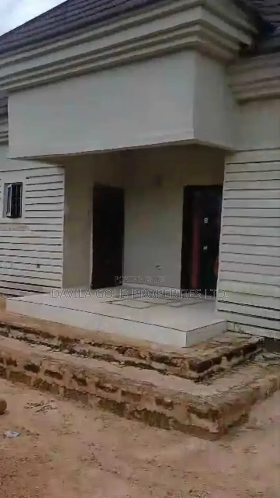 6bdrm Block of Flats in Benin City for sale