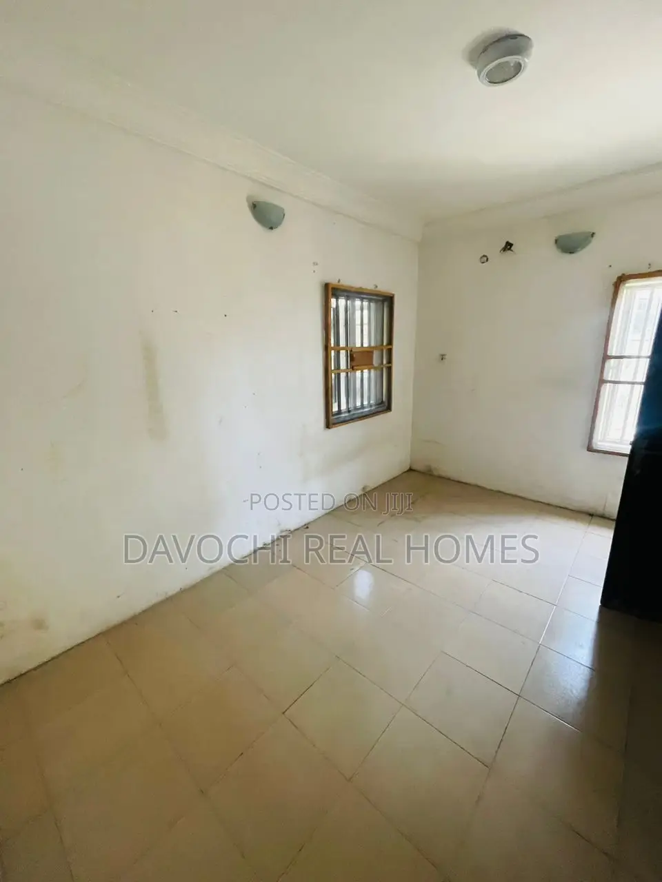 3bdrm Apartment in Ikota for rent