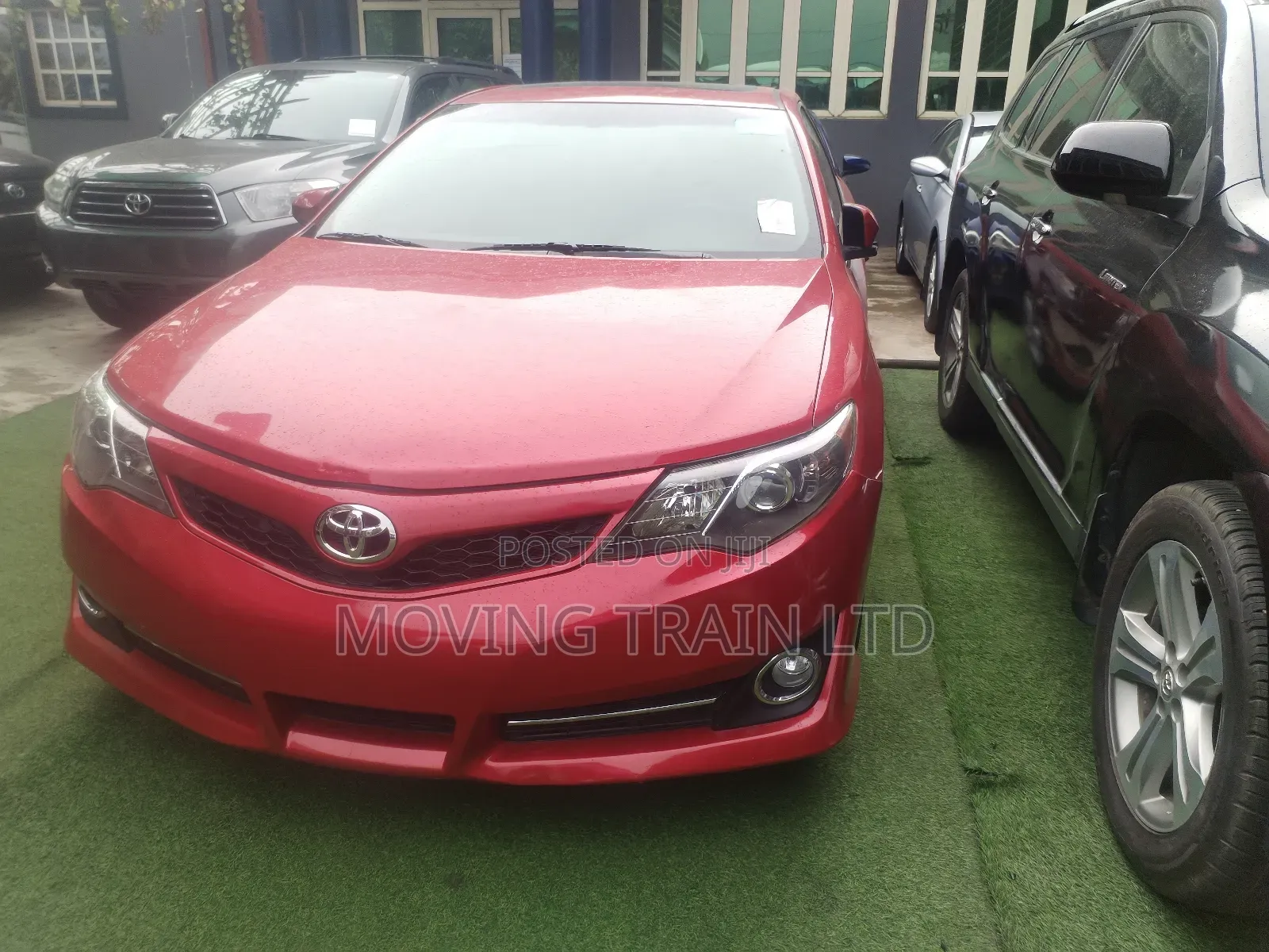 Toyota Camry SE 4dr Sedan (2.5L 4cyl 6A) 2013 Red