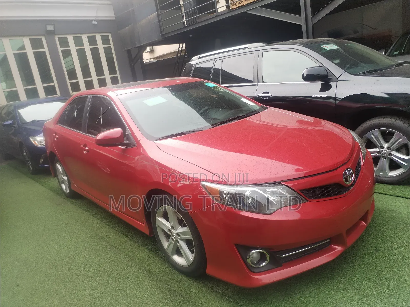Toyota Camry SE 4dr Sedan (2.5L 4cyl 6A) 2013 Red