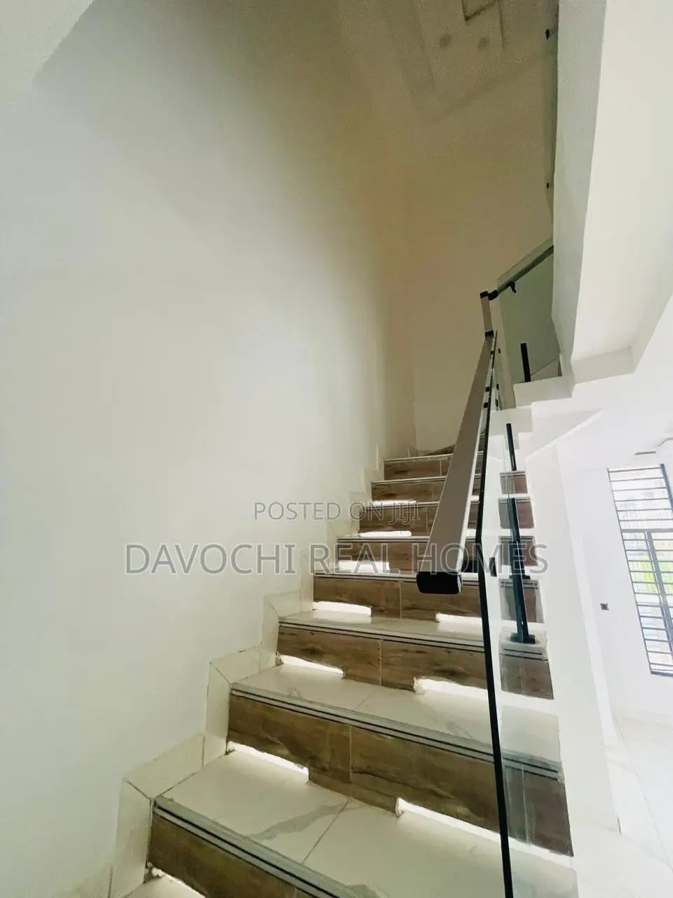 4bdrm Duplex in Ikota for rent