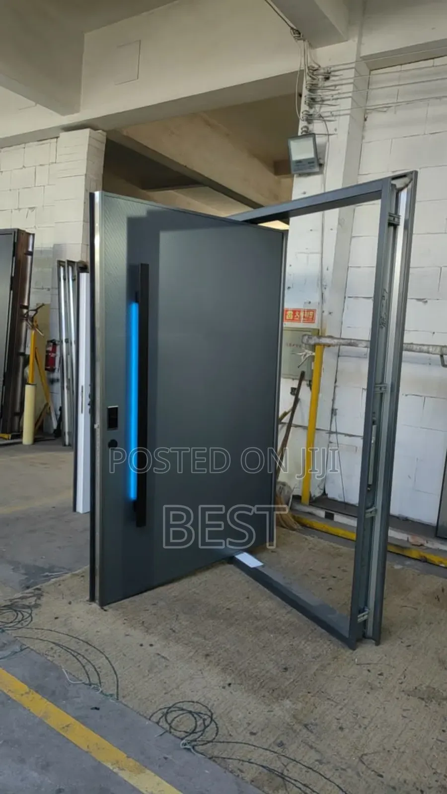 Heavy Duty Pivot Security With Smart Lock