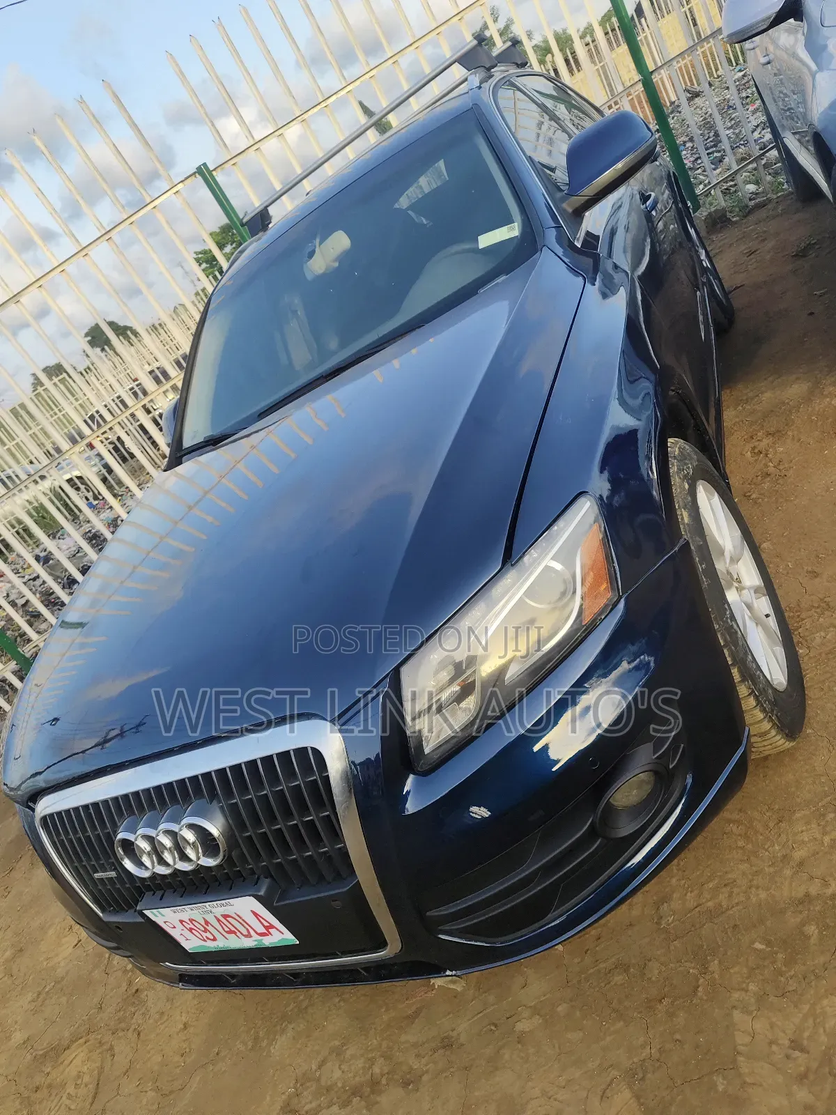 Audi Q5 2.0T Premium AWD quattro 2013 Blue