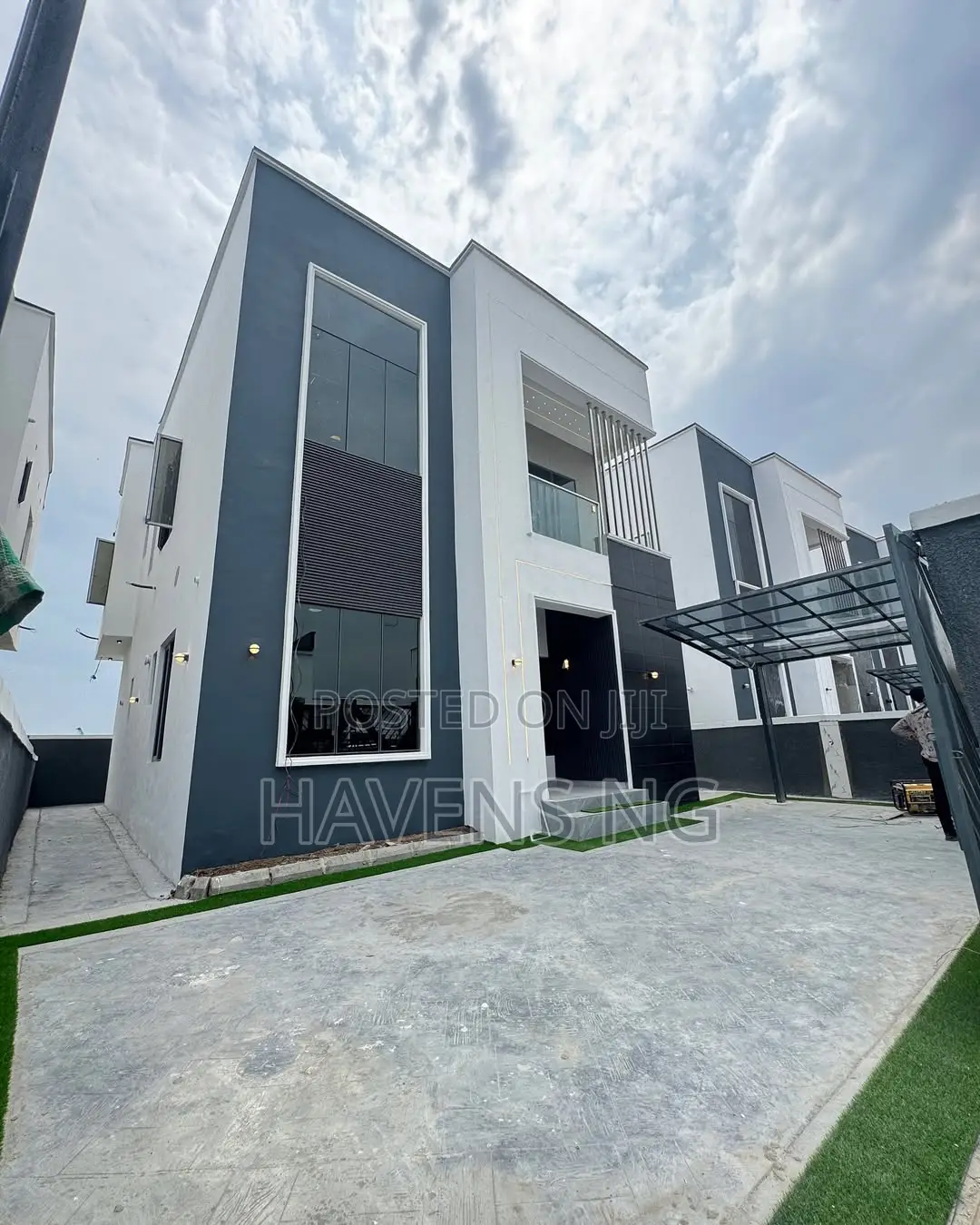 4bdrm Duplex in Ado / Ajah for sale