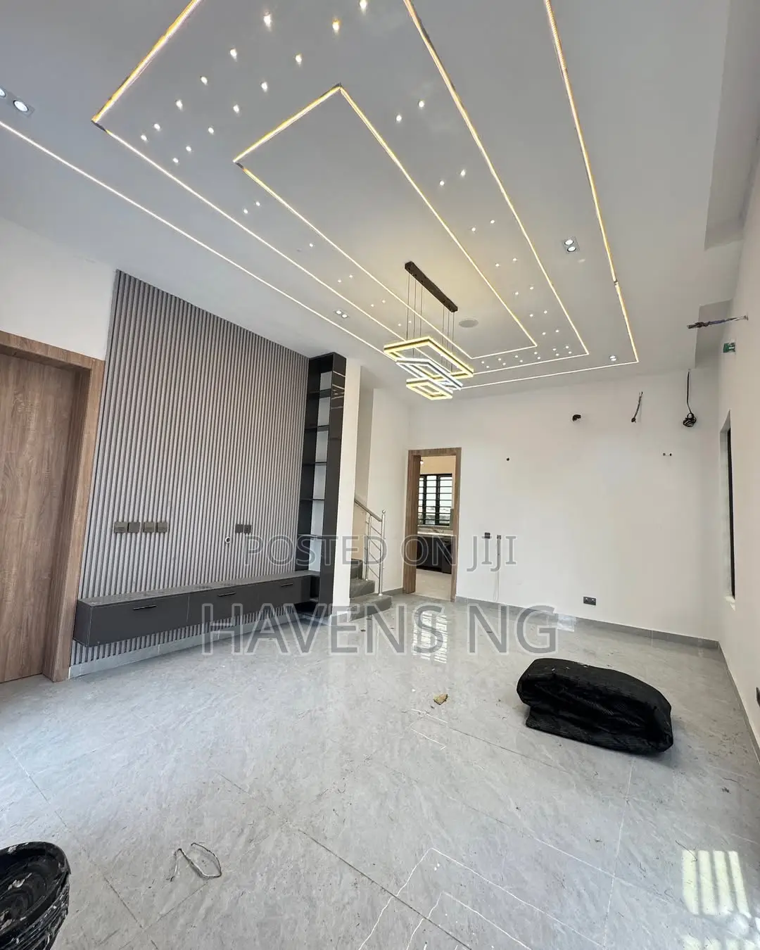 4bdrm Duplex in Ado / Ajah for sale