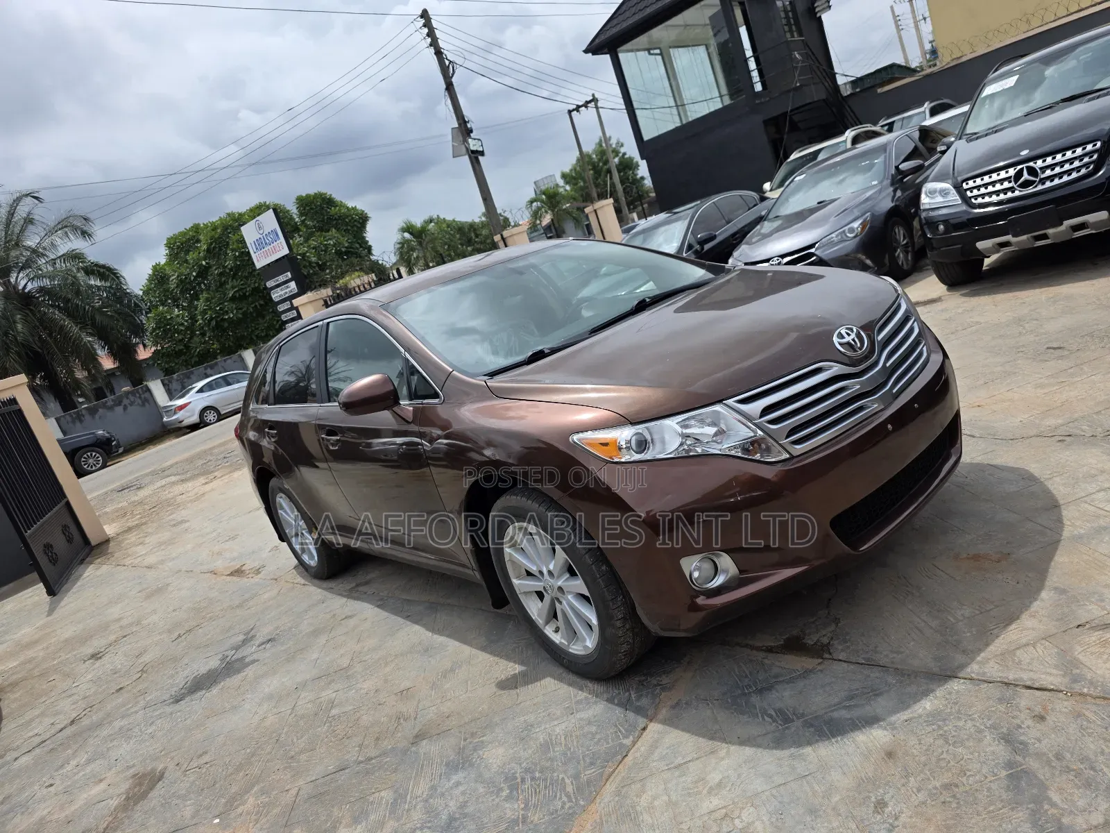 Toyota Venza AWD 2010 Brown