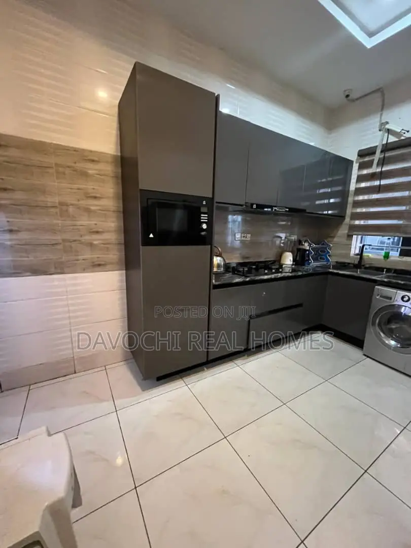 4bdrm Duplex in Oral Extension, for rent