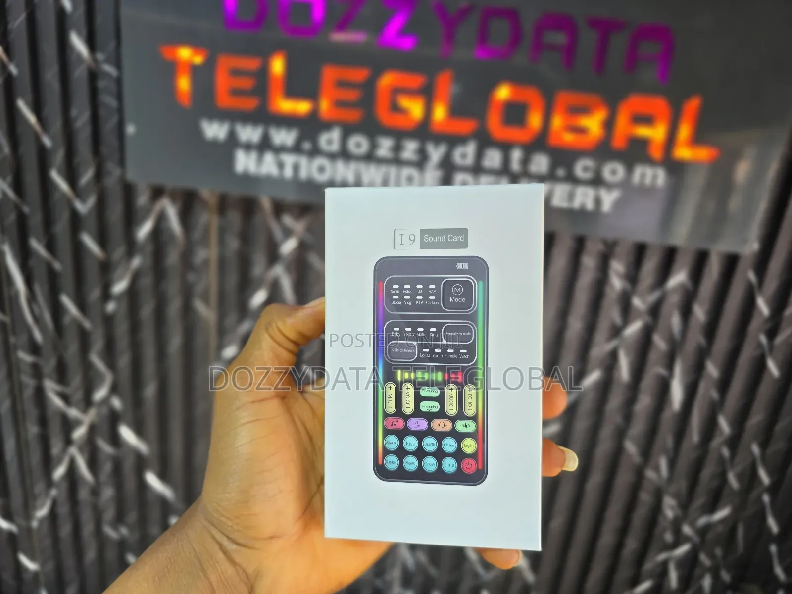 I9 Voice Changer Device(With iPhone or Type C Connector)