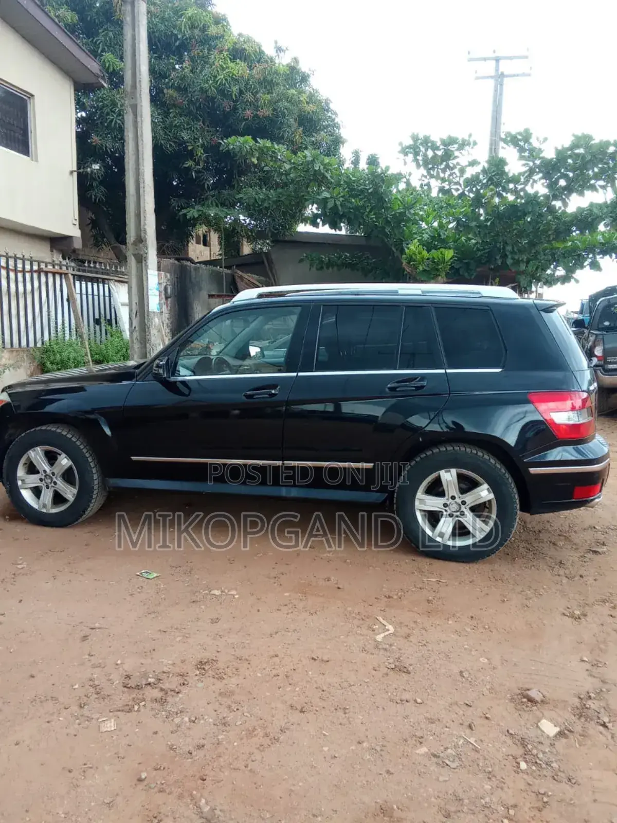 Mercedes-Benz GLK-Class 2010 Black