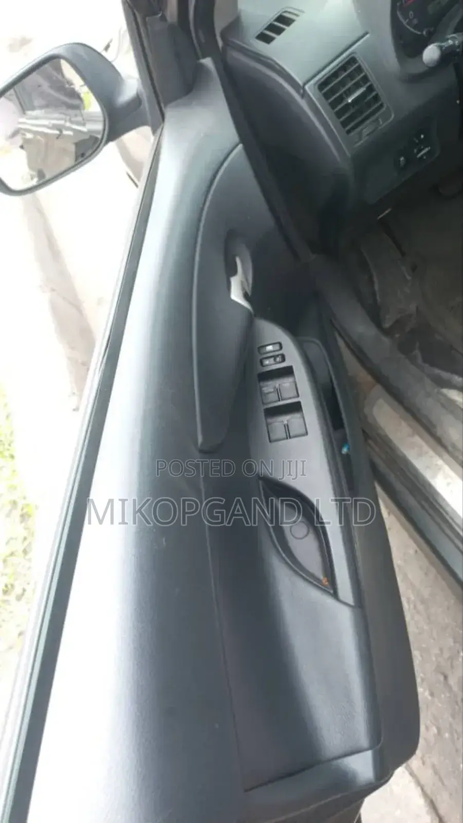 Toyota Corolla S 4dr Sedan (1.8L 4cyl 4A) 2010 Gray