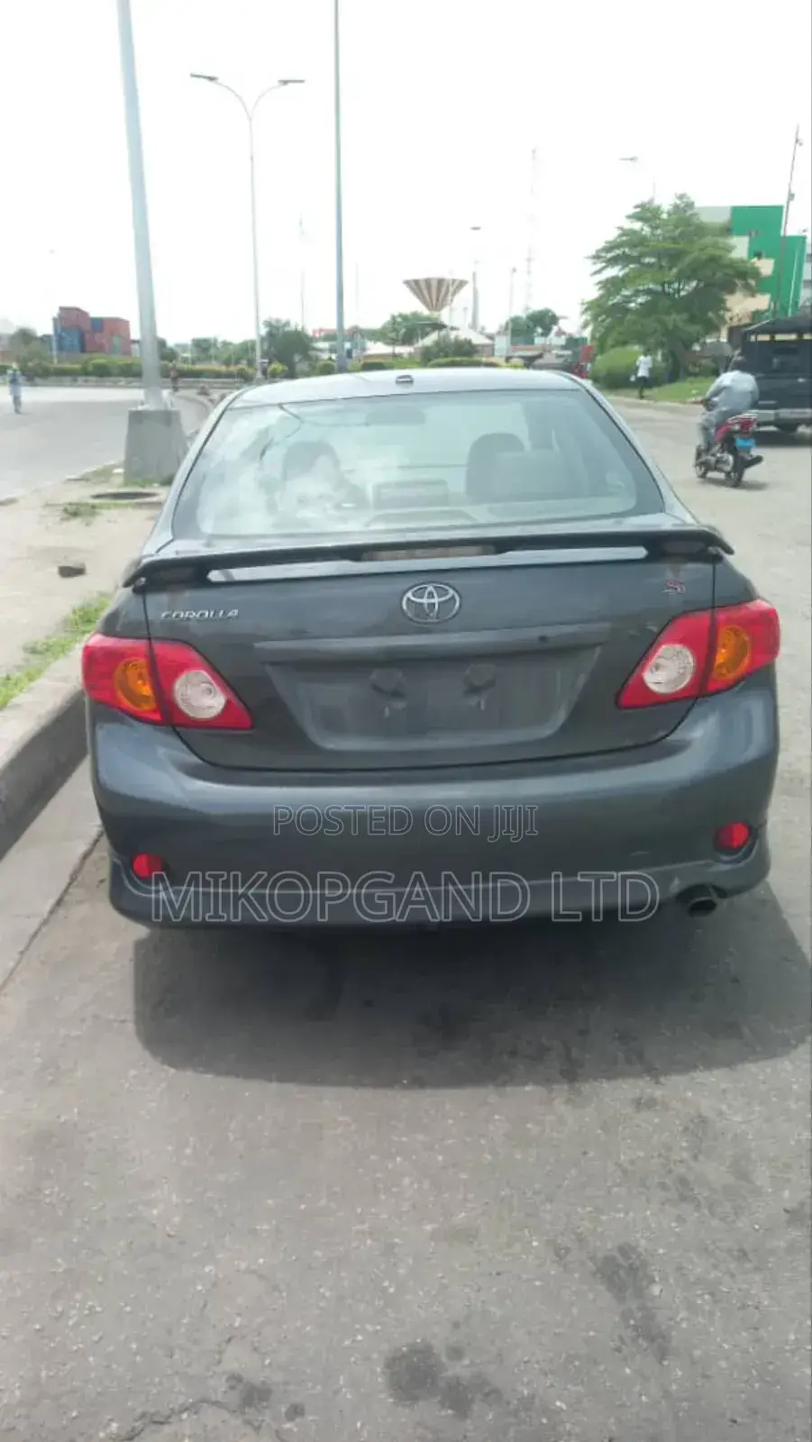 Toyota Corolla S 4dr Sedan (1.8L 4cyl 4A) 2010 Gray