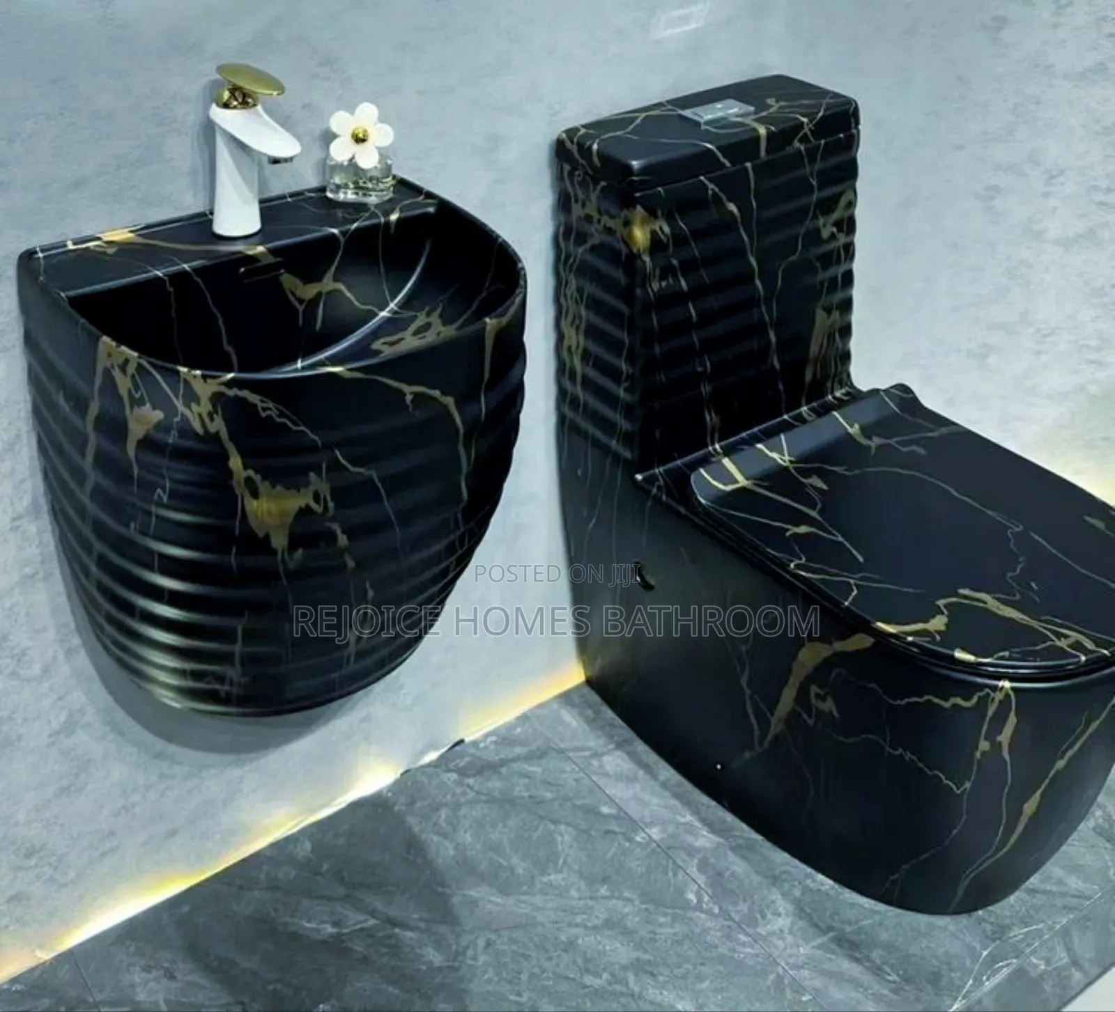Luxury Black Gold Marble Water Closet Toilet Bathroom Set