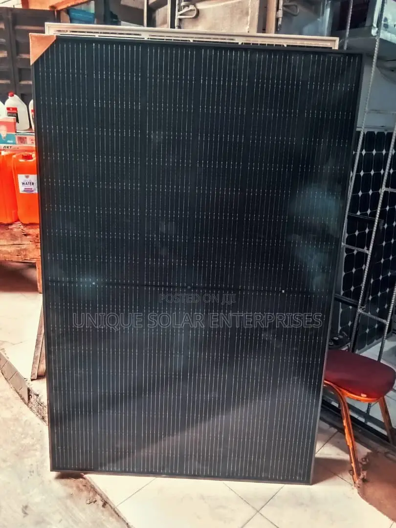 Jinko 550watts Panel