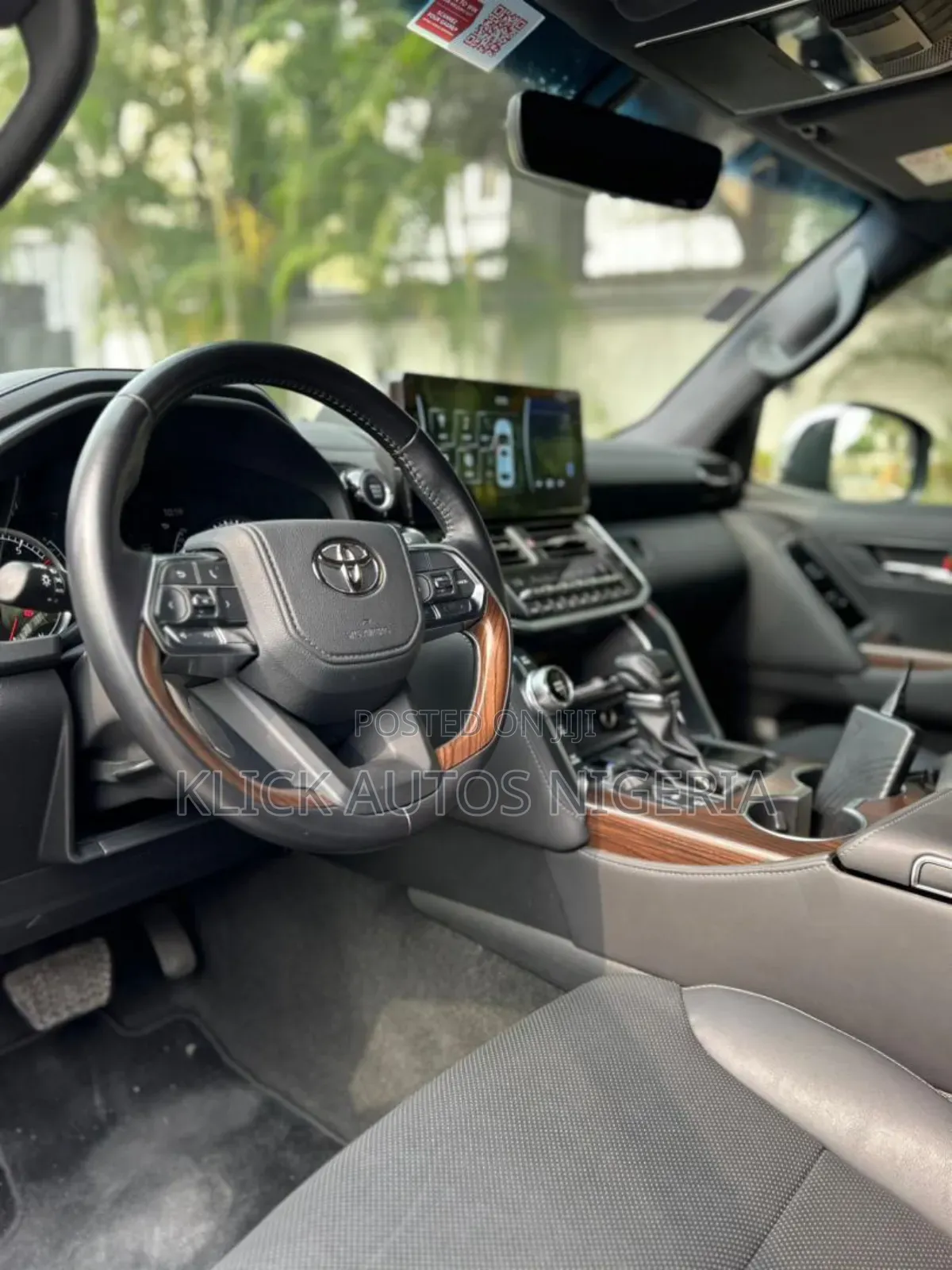 Toyota Land Cruiser for Rent