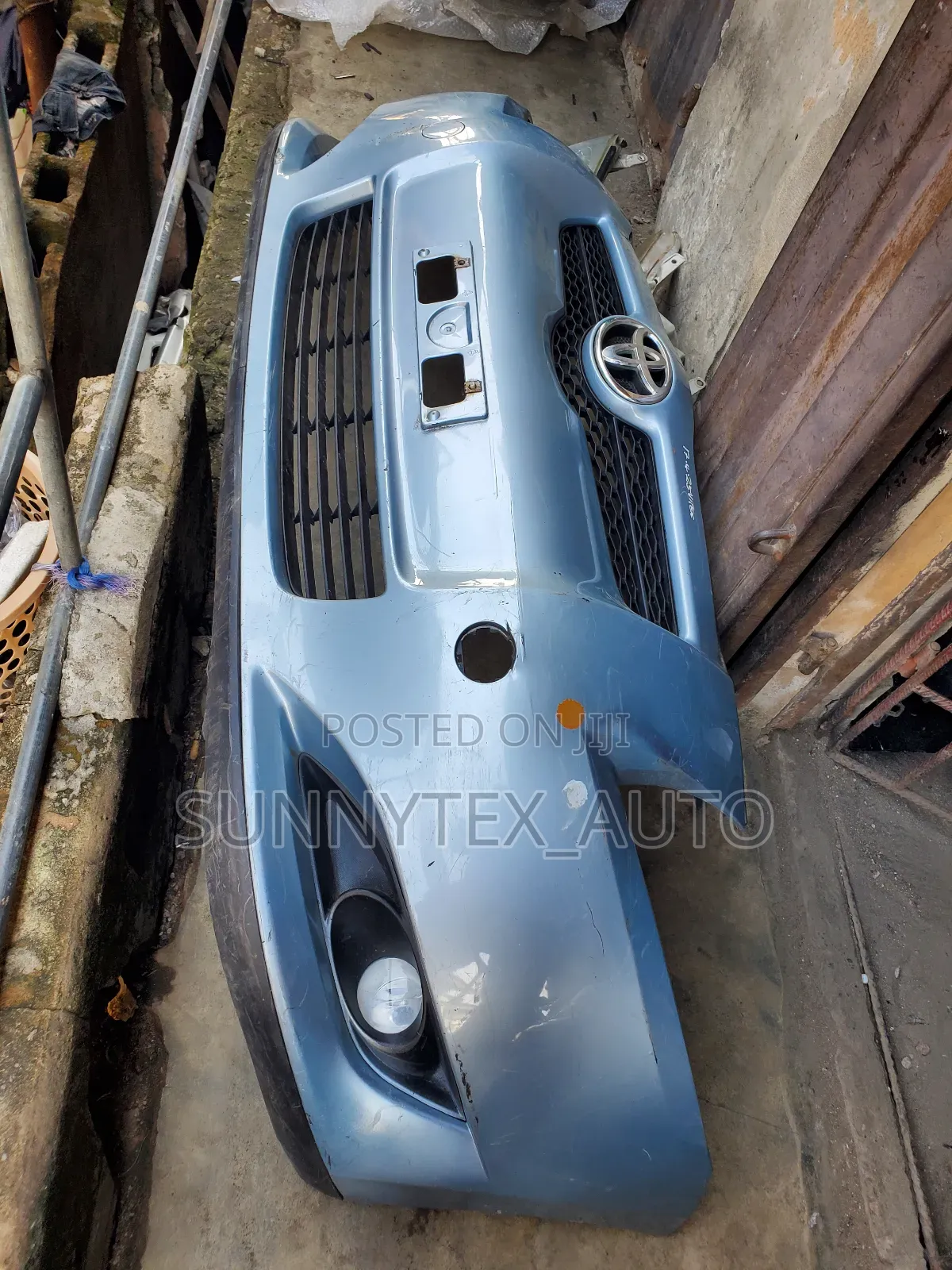 Complete Front Bumper Toyota Auris 2007-2008
