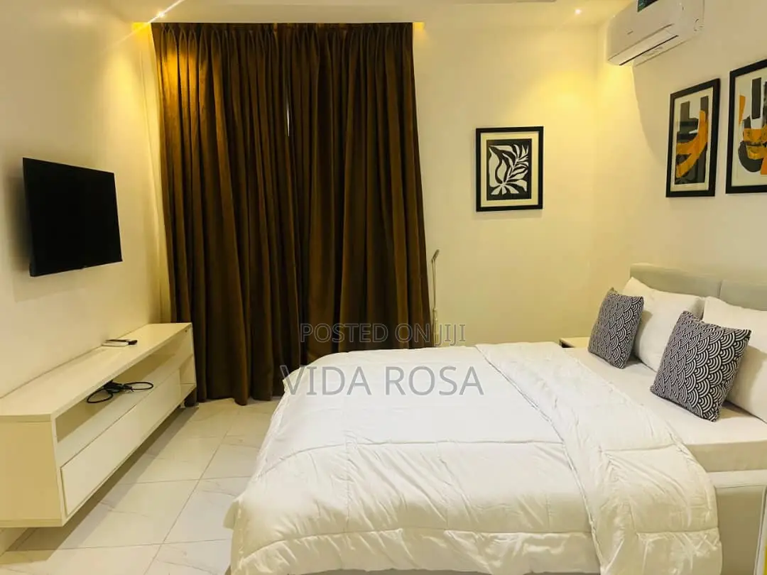 Furnished 3bdrm Apartment in Abraham Adesanya Estate for sale