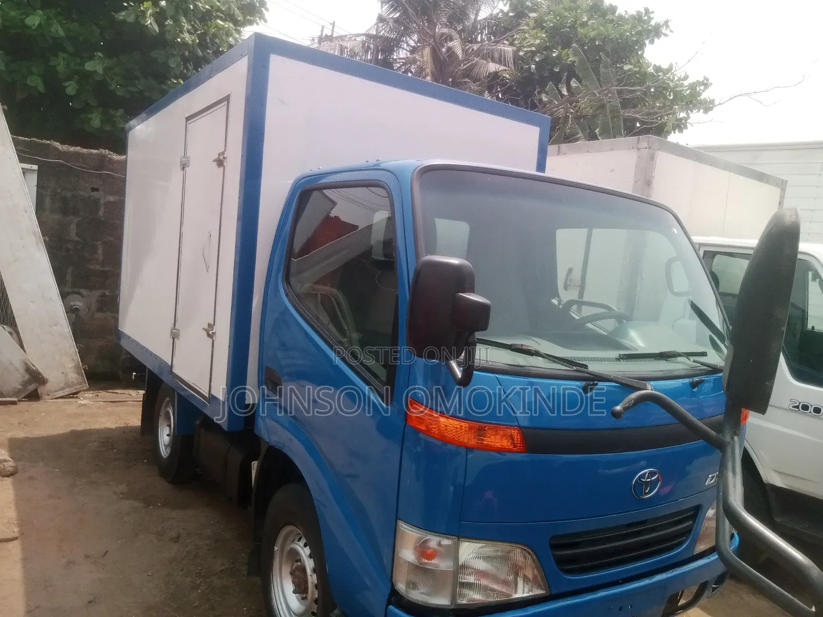 Toyoy Dyna Container Body