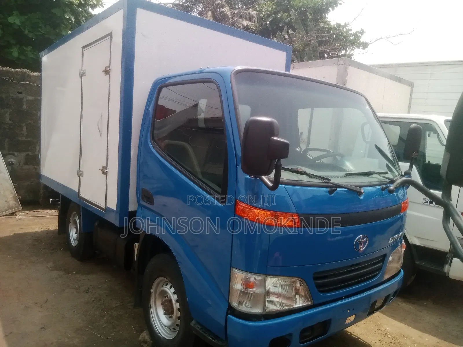 Toyoy Dyna Container Body