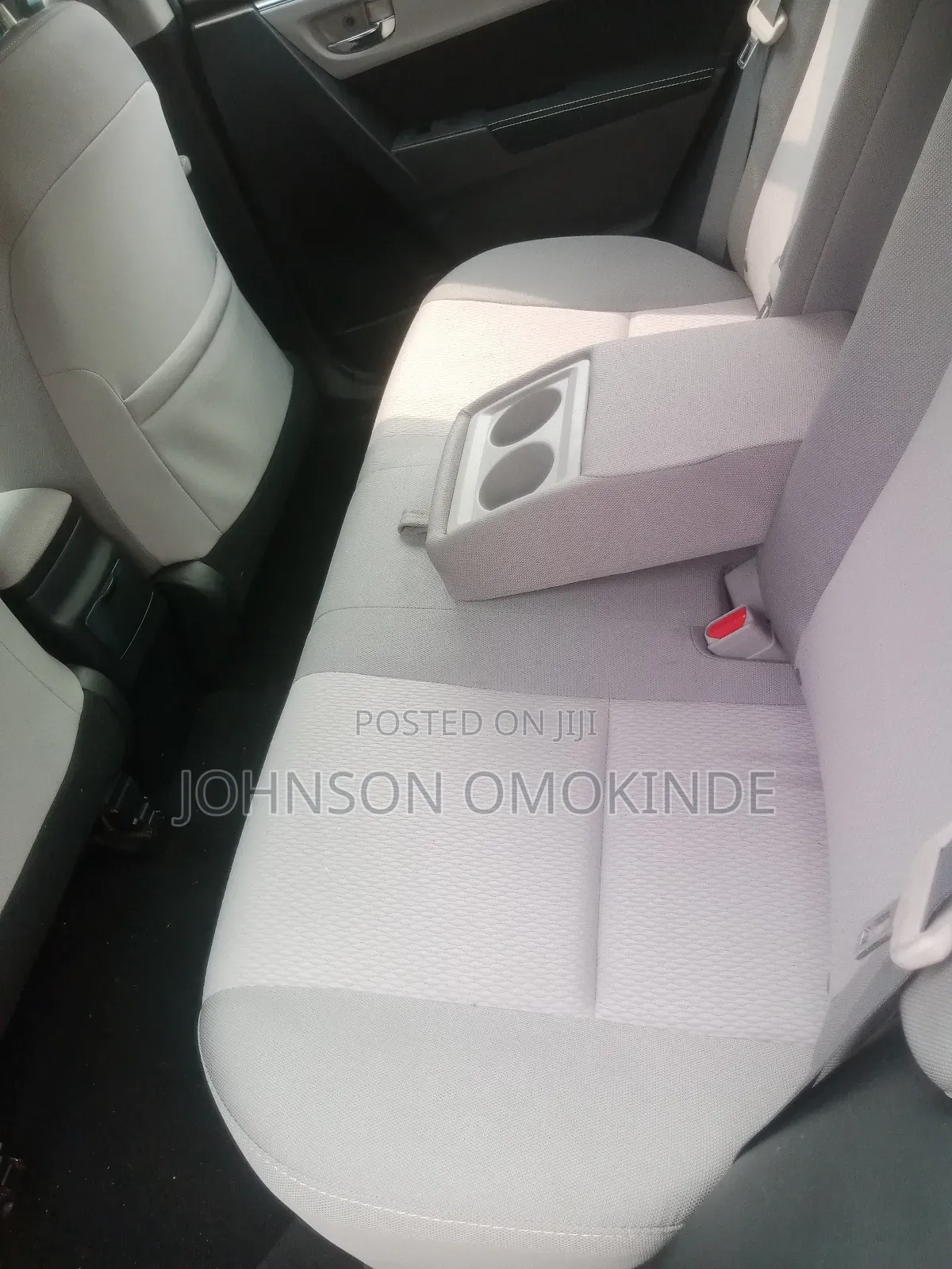 Toyota Corolla LE Eco 4dr Sedan (1.8L 4cyl CVT) 2015 Silver