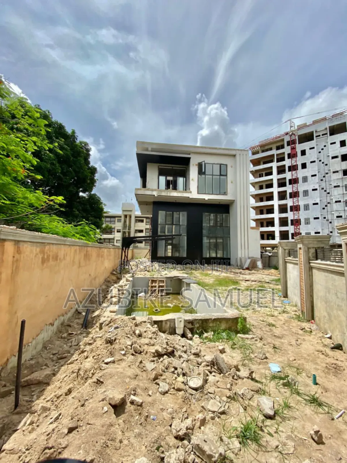 Furnished 5bdrm Chalet in Old Ikoyi, Lagos for sale