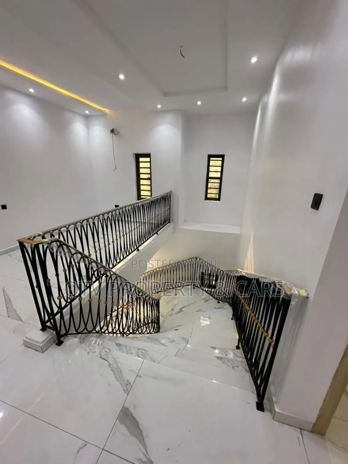 Furnished 5bdrm Duplex in VGC / Ajah for sale