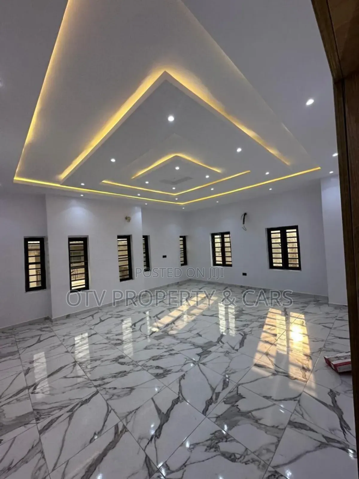 Furnished 5bdrm Duplex in VGC / Ajah for sale