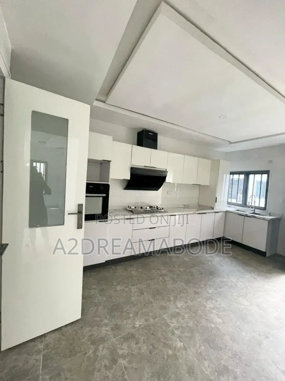 5bdrm Duplex in Ikoyi for rent