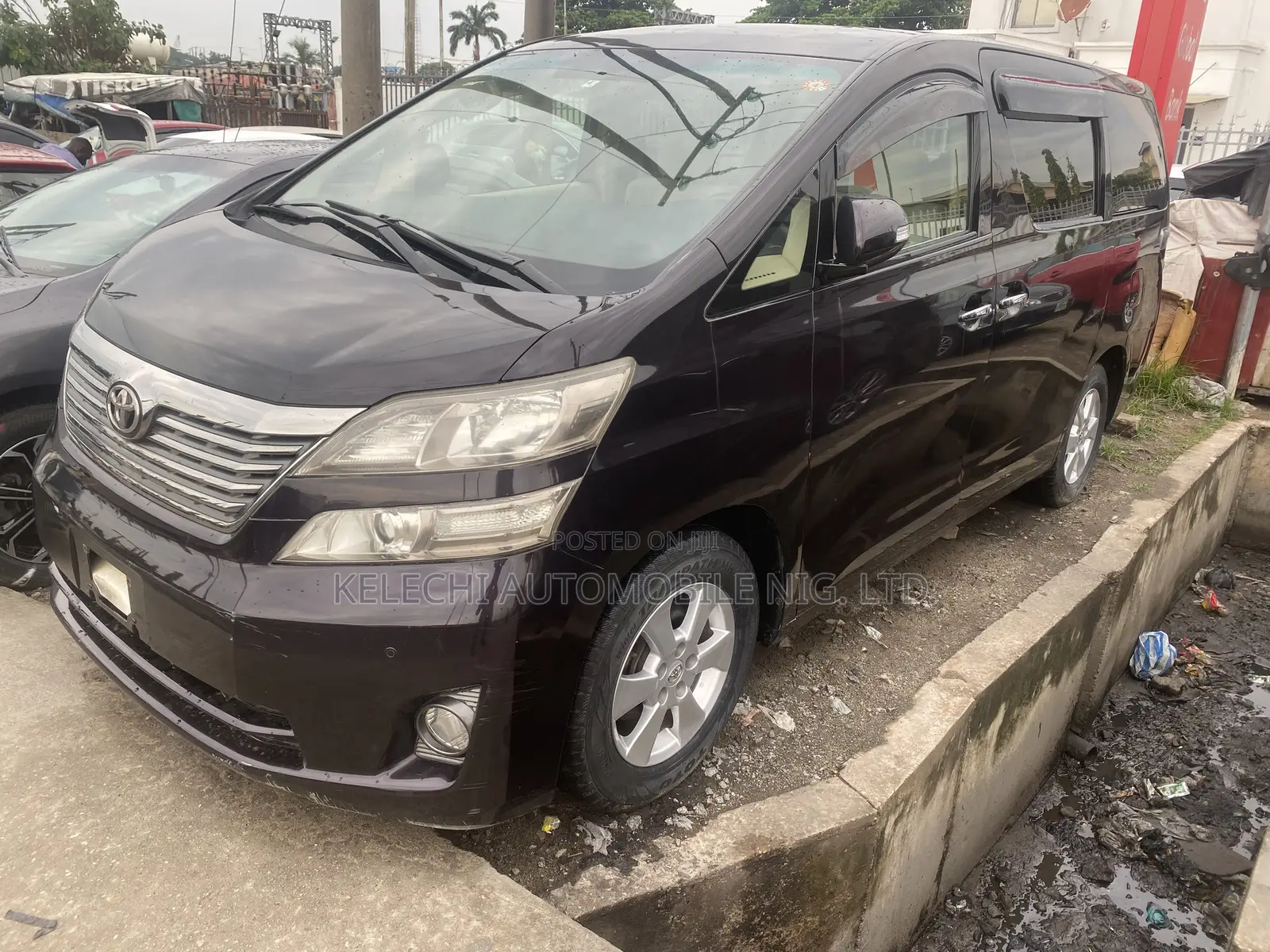 Toyota Vellfire 2015