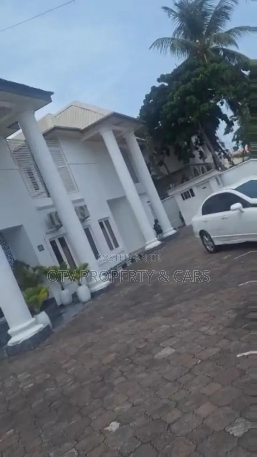 Furnished 10bdrm Duplex in Lekki Phase 1 for sale