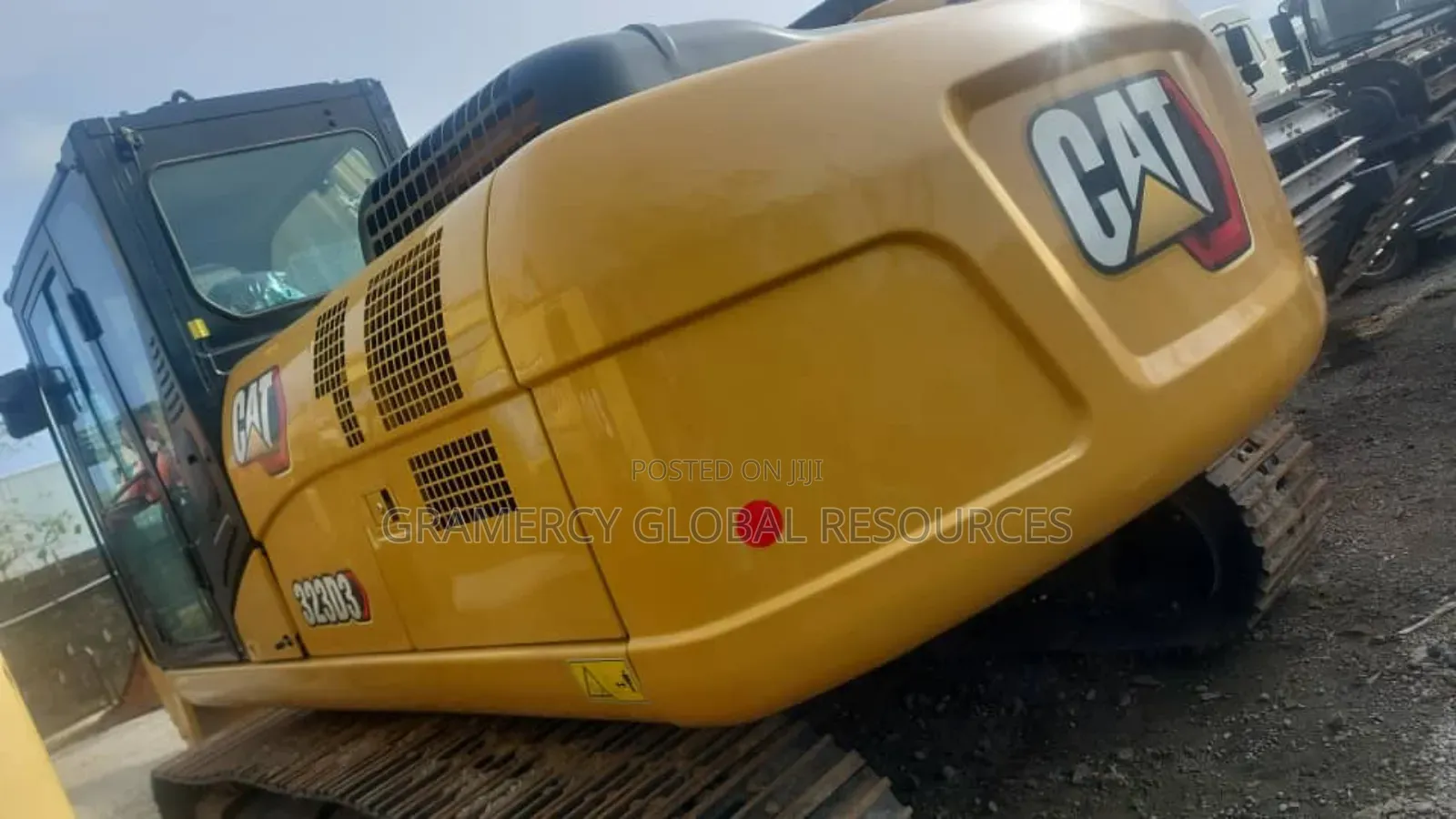 Brand New Caterpillar Excavator 323 D3