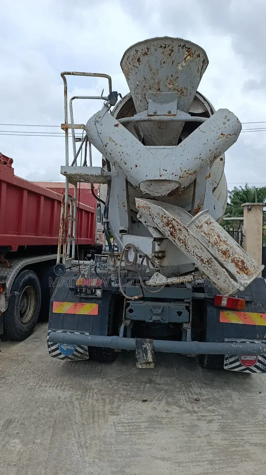 Clean Foreign Used Man Diesel 12 Tyres Concrete Mixer