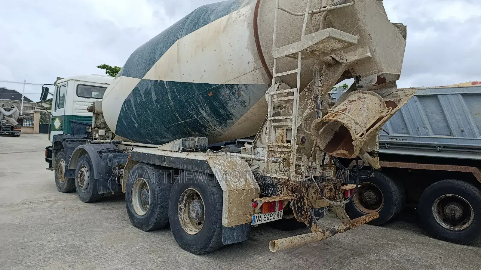 Clean Foreign Used Man Diesel 12 Tyres Concrete Mixer