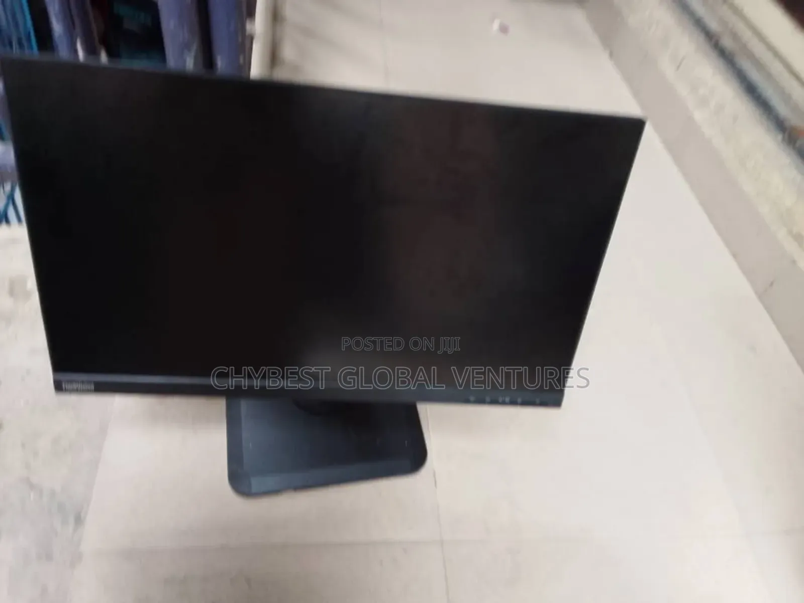 24 Inches Lenovo