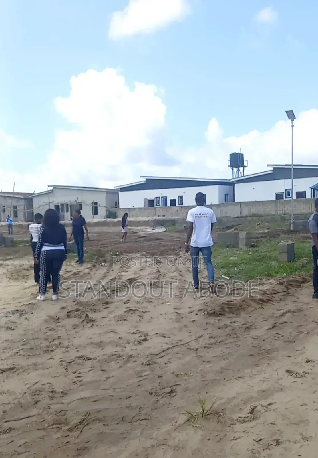 Dry Buy And Build Land At Wonder Court Land