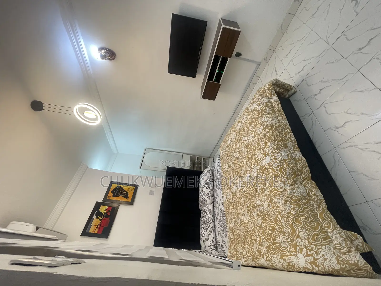 Studio Apartment