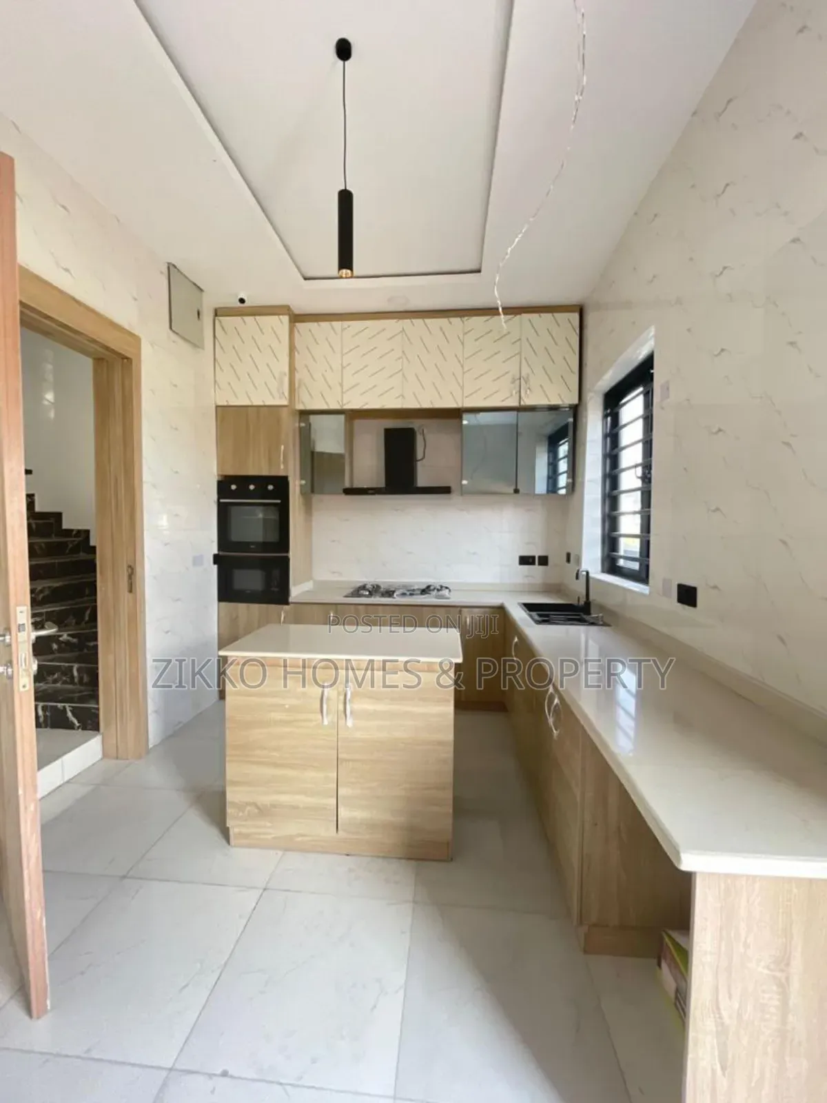 4bdrm Duplex in Ikota Gra Lekki for sale