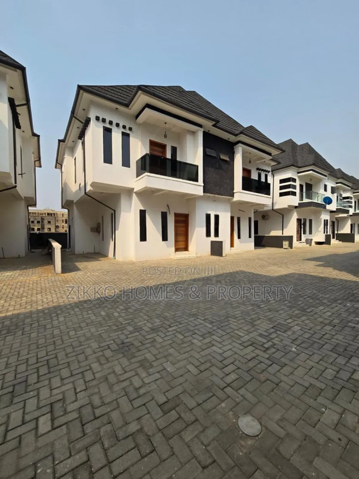 4bdrm Duplex in Ikota, Lekki for sale