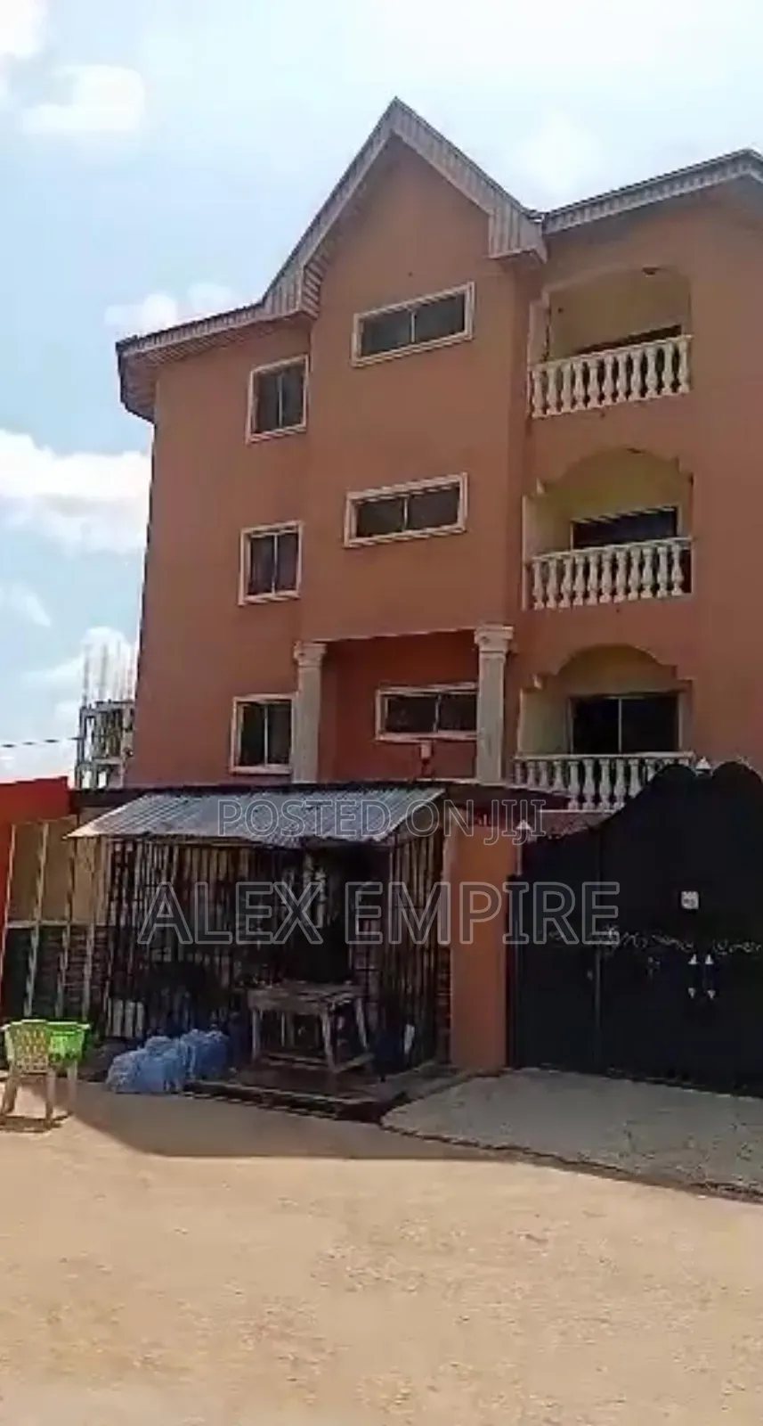 3bdrm Block of Flats in Ago Palace for sale